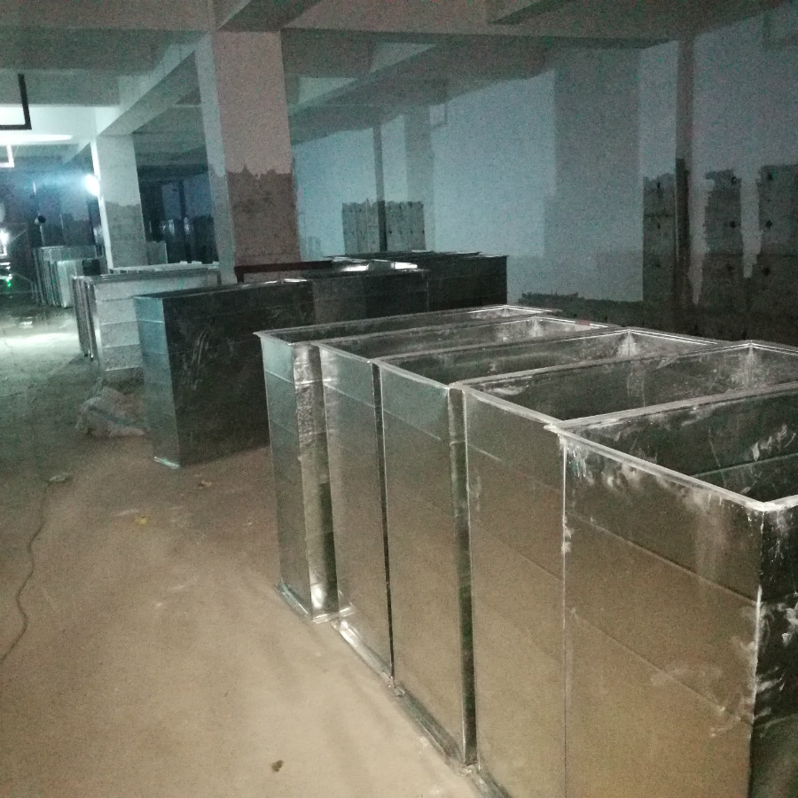 深圳通風管道廠家承接公明白鐵皮通風管道安裝