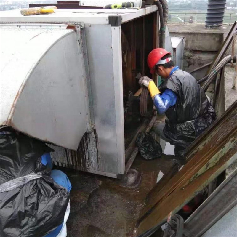 深圳烤肉店油煙機清洗 深圳清洗烤肉店油煙機 深圳上門清洗油煙機