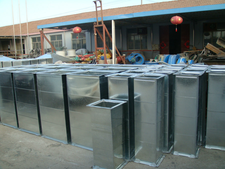 深圳白鐵風管廠家承接深圳白鐵矩形風管加工制作和安裝業務