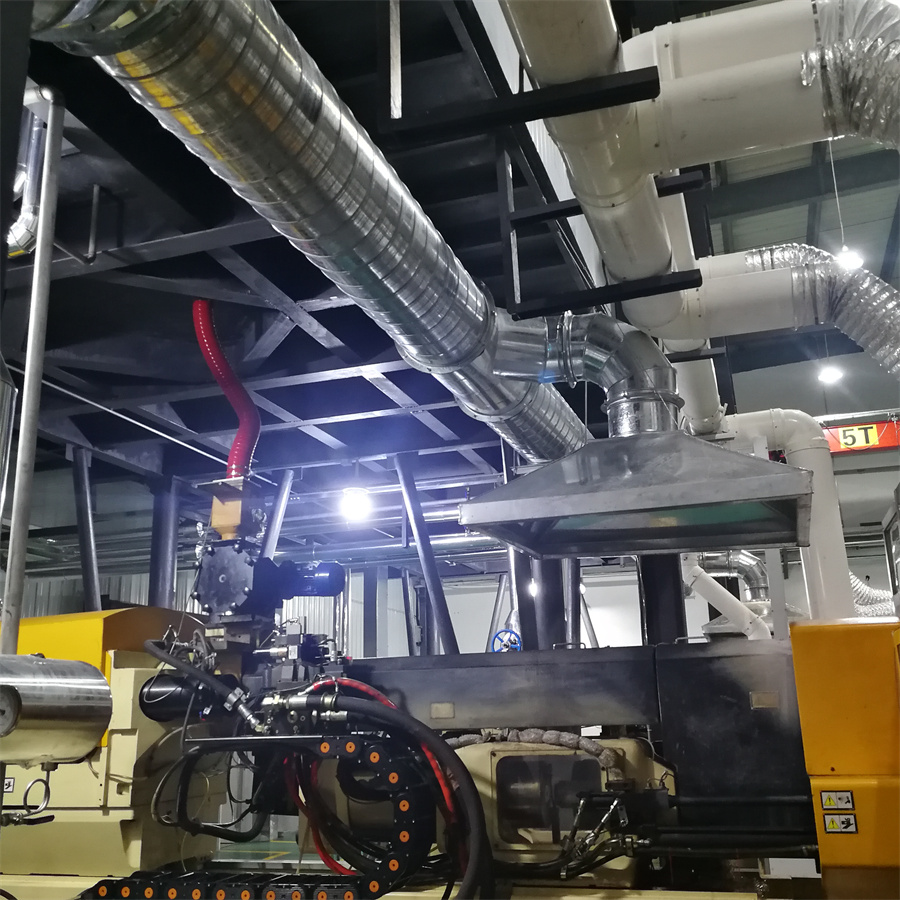 大鵬通風管道安裝廠家承接五金朔膠廠車間排煙管道安裝工程 排煙管道安裝