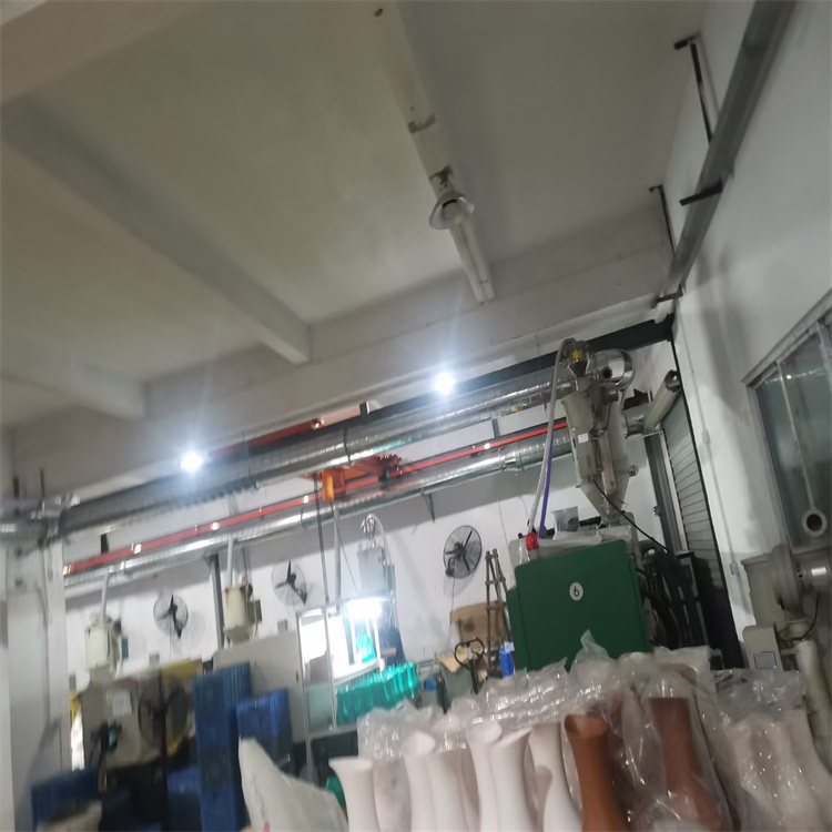 寶安朔膠廠排煙管道安裝 西鄉通風管道安裝公司 福永車間排煙管道安裝工程