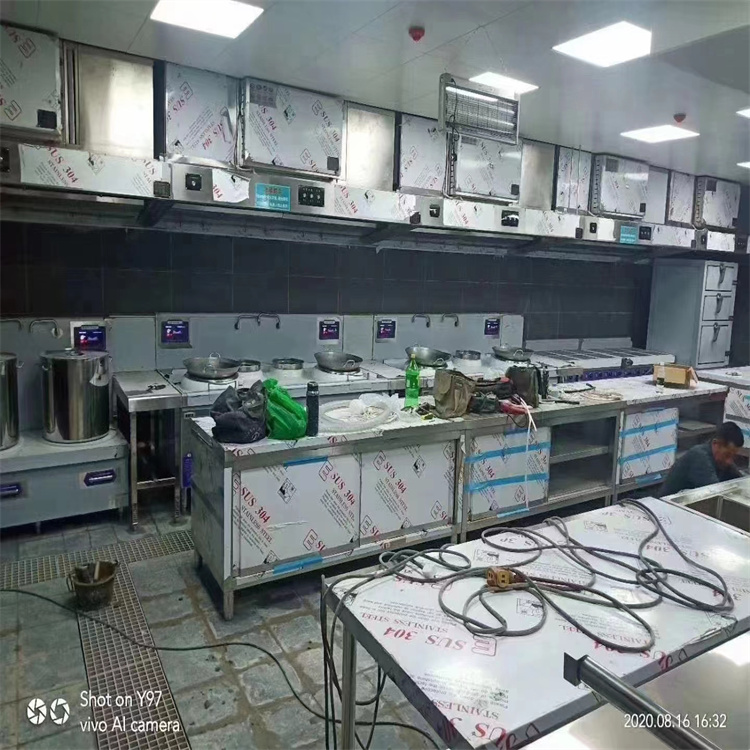 龍華餐館抽油煙管道安裝 觀瀾廚房排油煙管道制作 布吉通風管道安裝工程