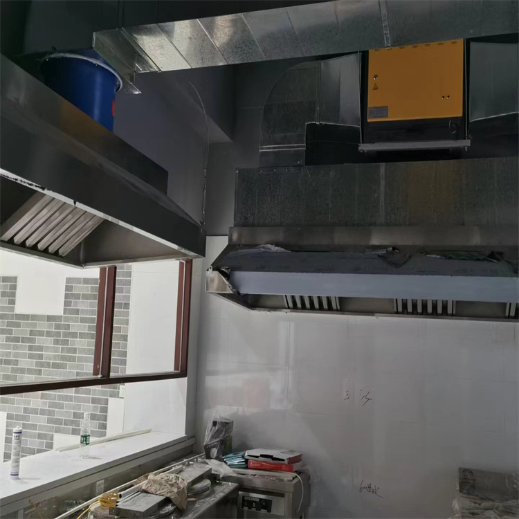 小餐館油煙凈化器安裝 快餐廳油煙凈化器安裝 小型飯店廚房油煙凈化器安裝