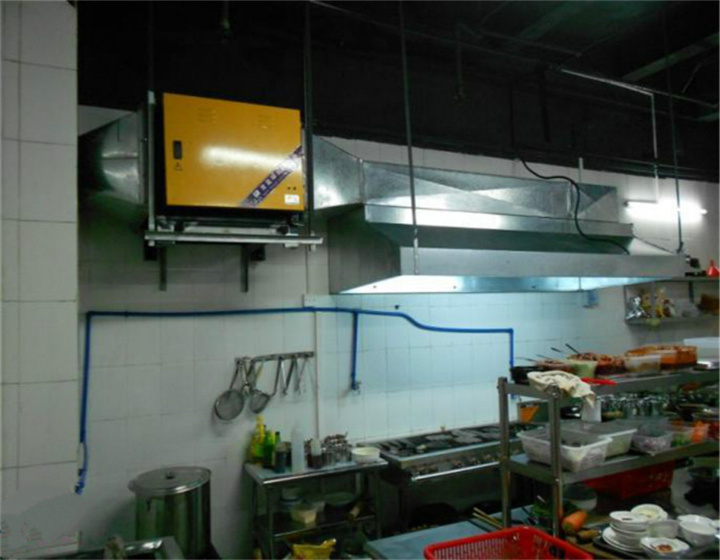 飯店油煙管道安裝 大排檔飯店廚房油煙凈化器安裝 飯店排煙風機安裝