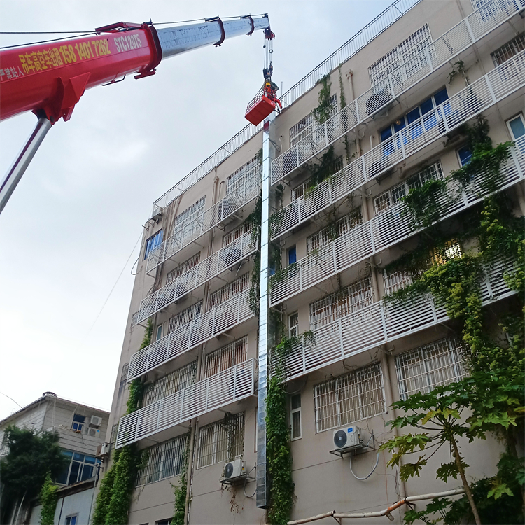 南山酒店排油煙管道安裝工程 南頭廚房排煙管道安裝廠家 酒店廚房油煙管安裝
