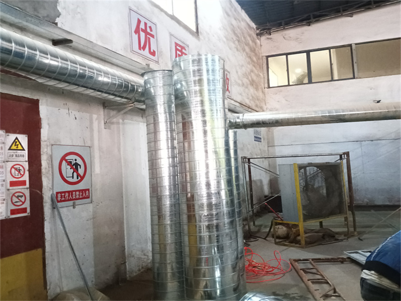 深圳寶安生活垃圾分類車間環保除塵鍍鋅螺旋風管安裝工程案例